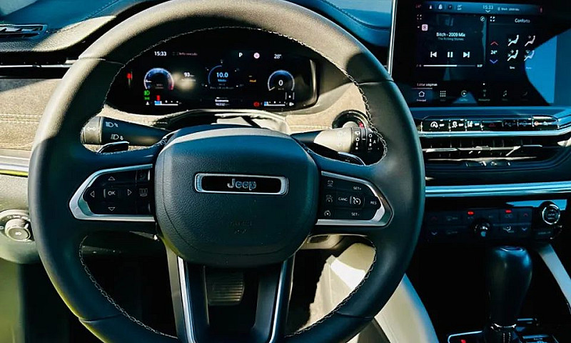 Jeep Commander Overl...