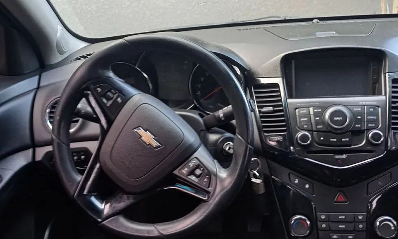 Chevrolet Cruze Hb S...