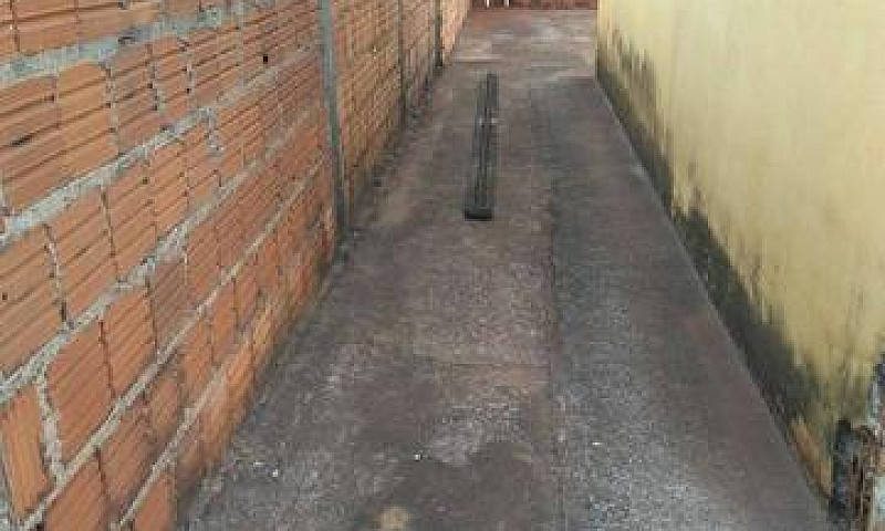 Casa Em Jau Ótima Lo...