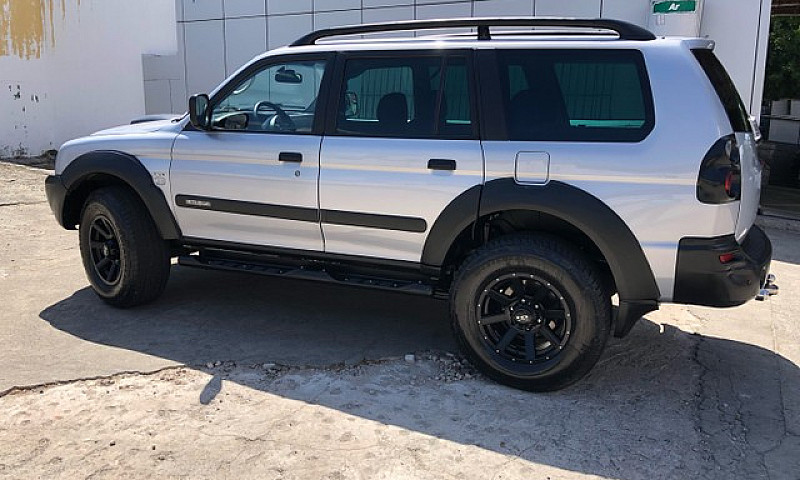 Pajero Sport 2010...