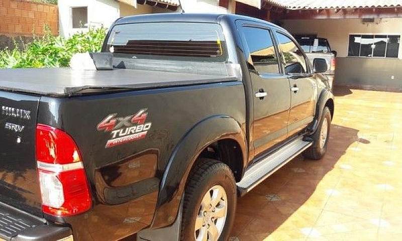 Hilux  2012...