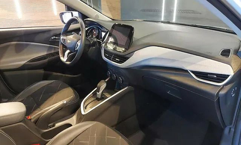 Chevrolet Onix Plus ...