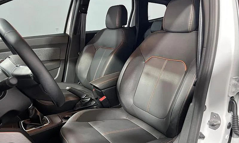 Renault Duster Iconi...