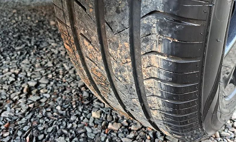 Peugeot 2008 1.6 Gri...