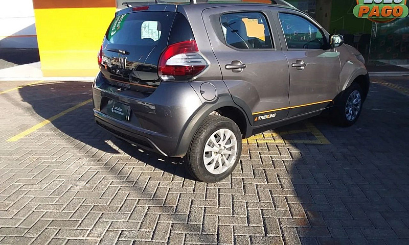 Fiat Mobi Trekking 1...