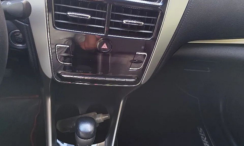 Toyota Yaris Xs Conn...