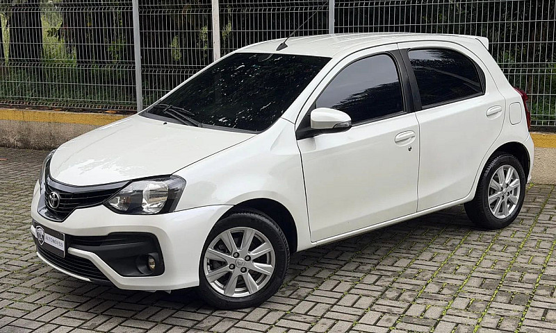 Toyota Etios X Plus ...