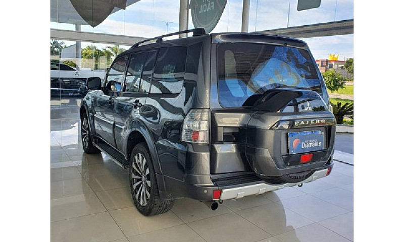 Pajero Hpe 2019 4X4 ...