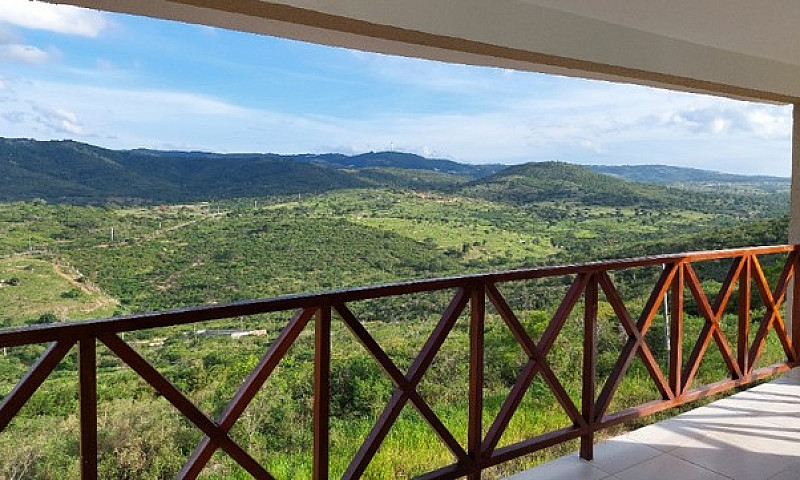 Condomínio Colinas D...