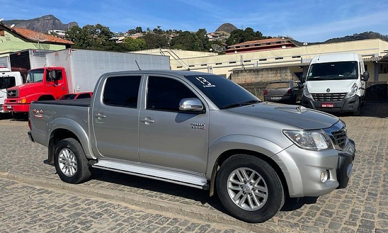 Hilux 2013 Completa ...