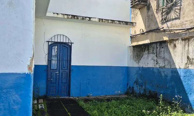 Vendo Casa Comercial...