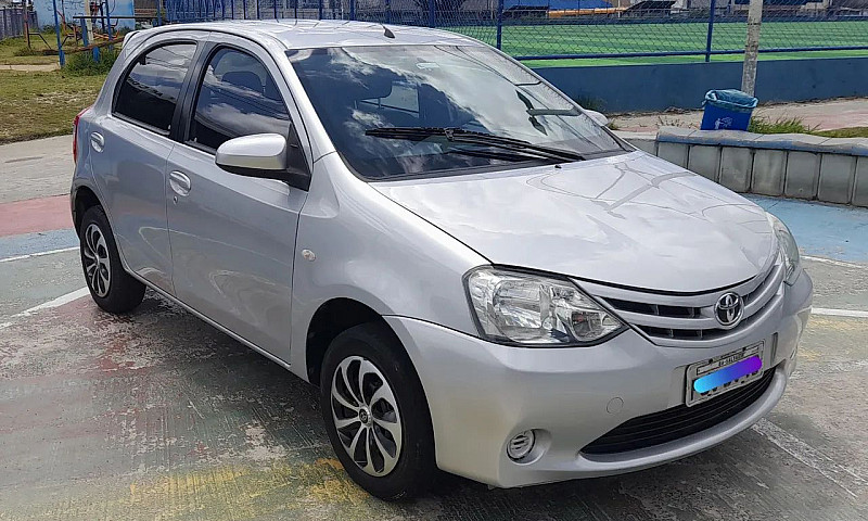 Toyota Etios Xs 1.5 ...