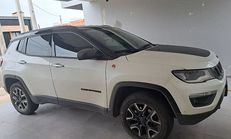 Jeep Compass Trailha...
