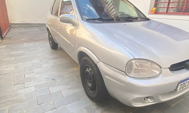 Chevrolet Corsa Seda...