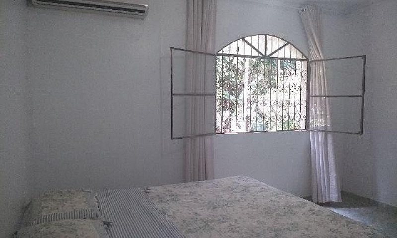 Casa Em Condomínio T...