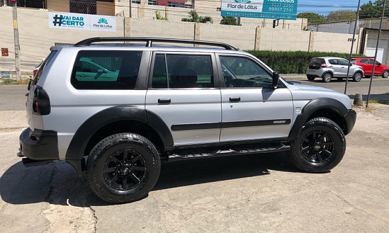 Pajero Sport 2010...