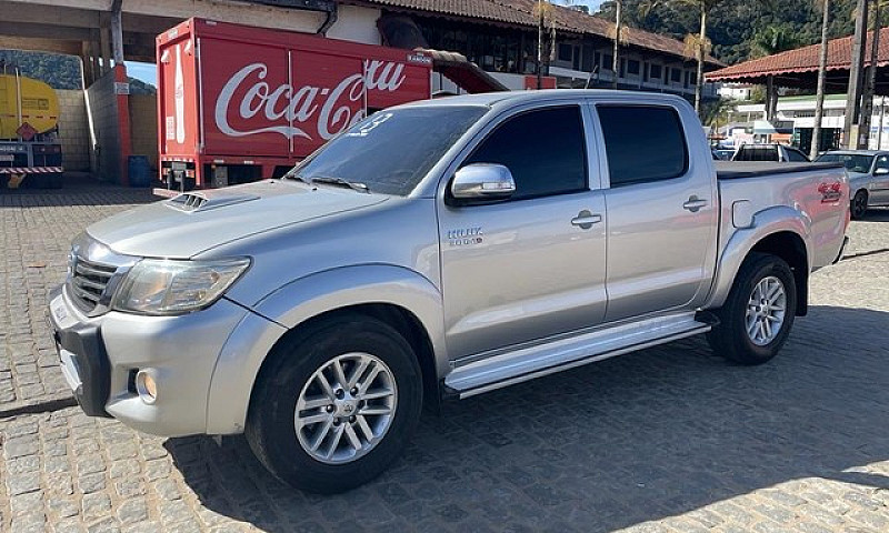 Hilux 2013 Completa ...