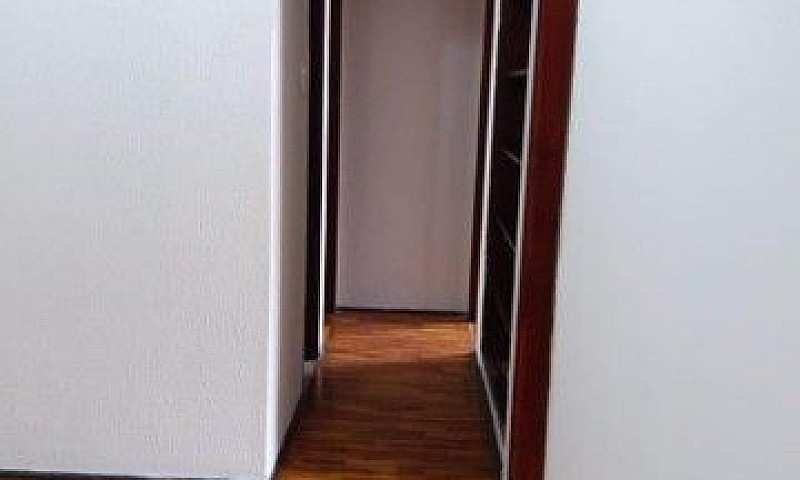 8 Casa Com Piso De M...