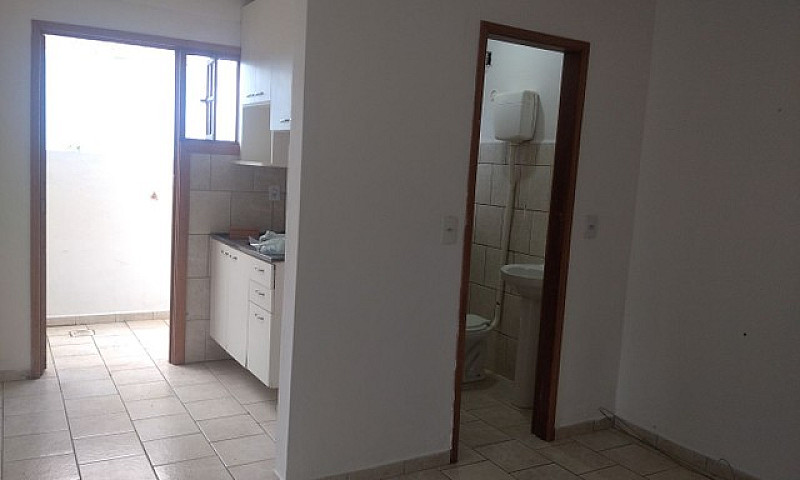 Aluga-Se Apartamento...