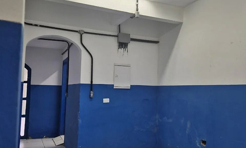 Vendo Casa Comercial...