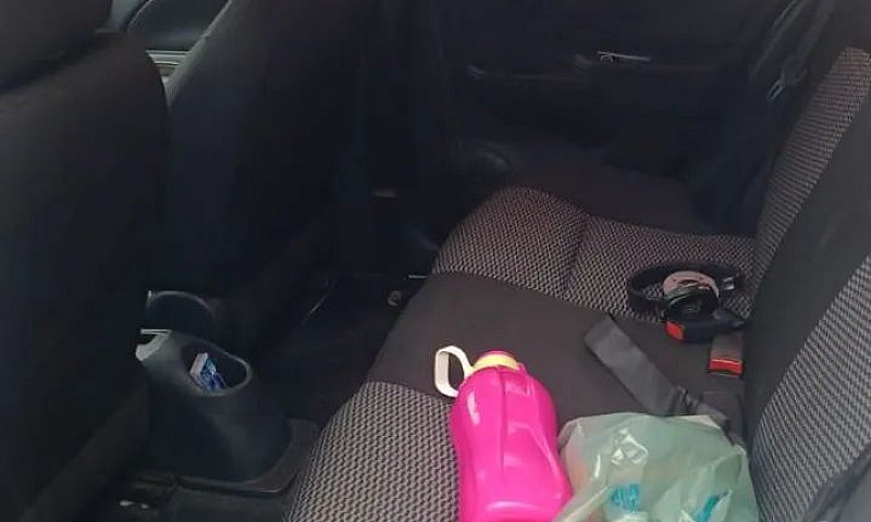 Nissan March S 1.0 1...