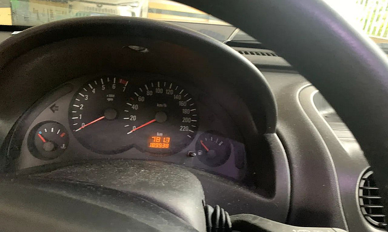Chevrolet Corsa Hat....