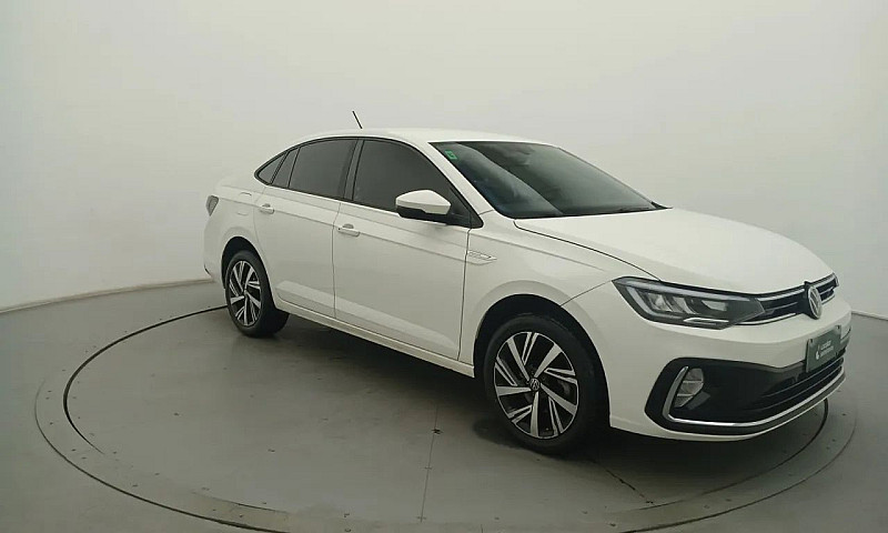 Volkswagen Virtus Hi...