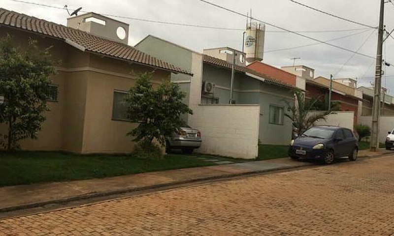 Casa Em Condomínio F...