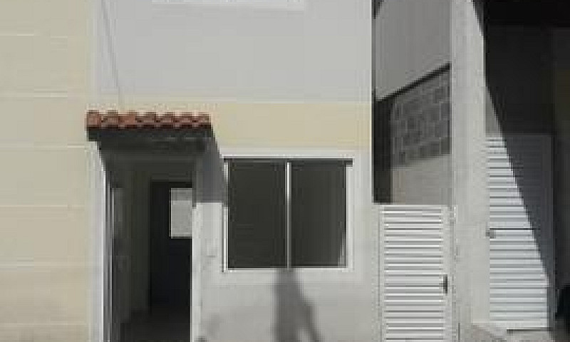 Casa Em Condominio F...