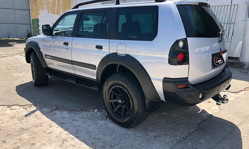 Pajero Sport 2010...