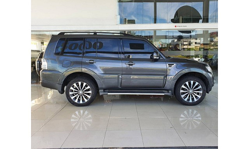 Pajero Hpe 2019 4X4 ...