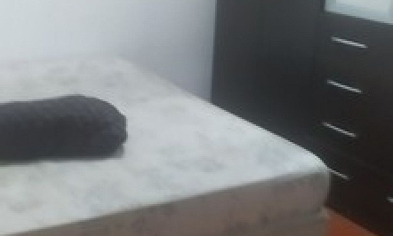 Alugo Quarto Para Mu...