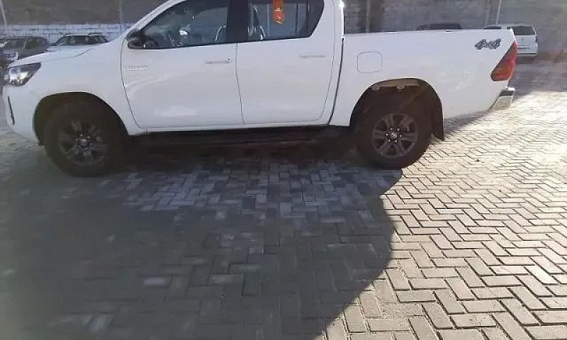 Hilux Sr 2.8 Tb Dies...