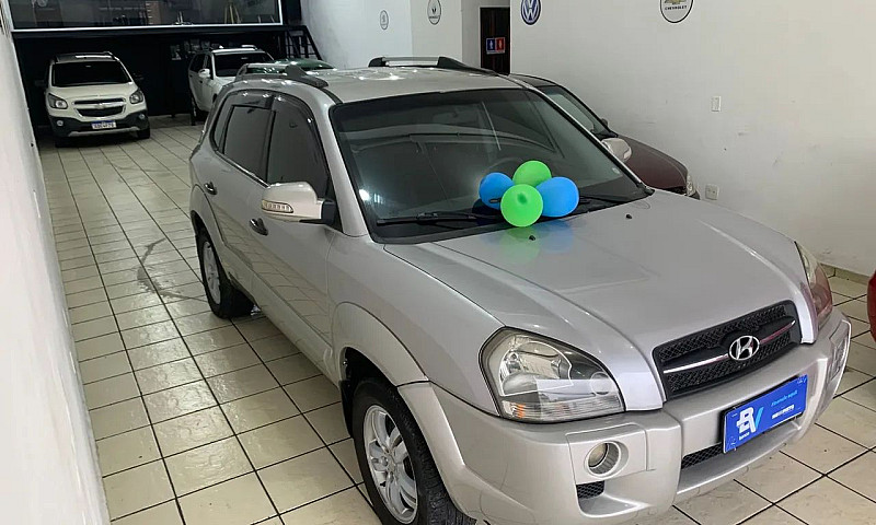 Hyundai Tucson 2.0 1...
