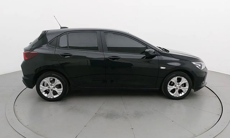 Chevrolet Onix Hatch...