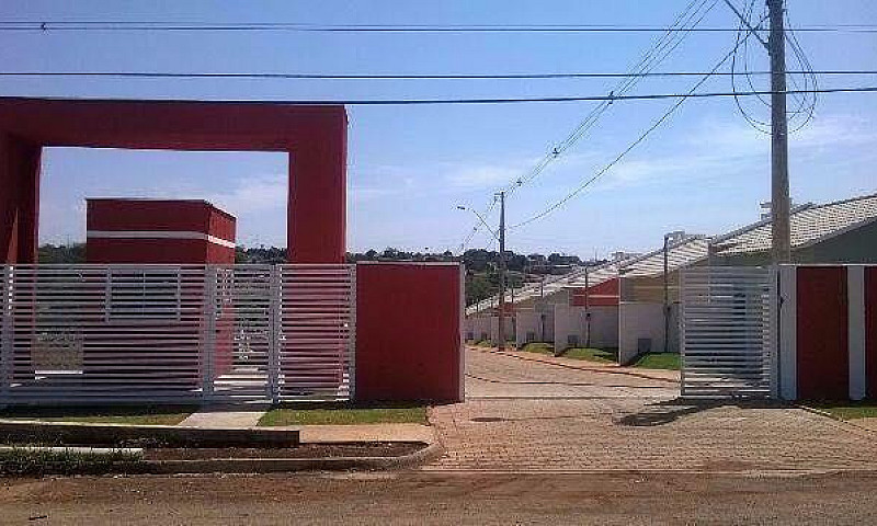 Casa Em Condomínio F...