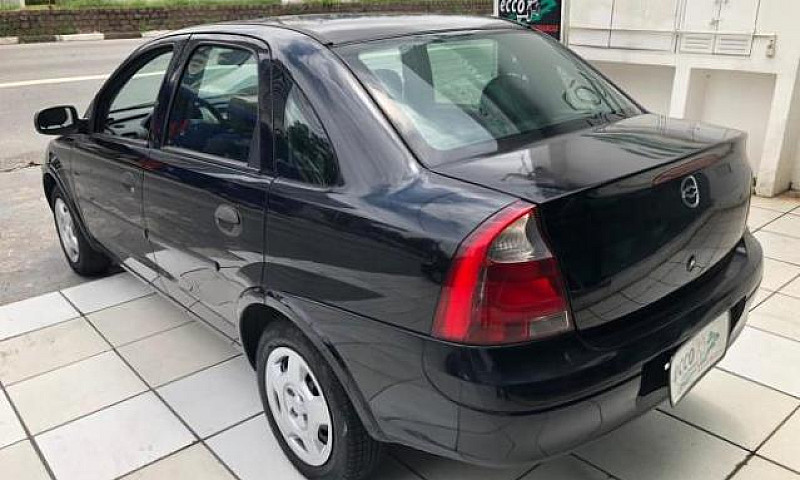 Chevrolet Corsa Seda...