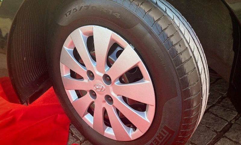 Hyndai Hb20 Comfort ...