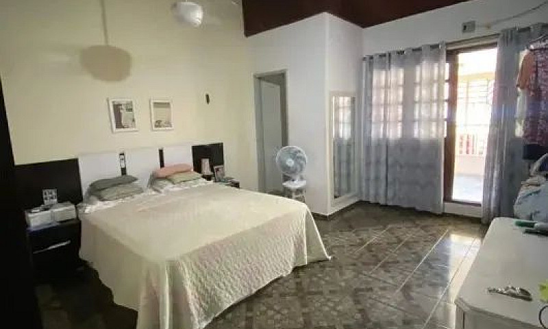 Imóvel Disponível Em...