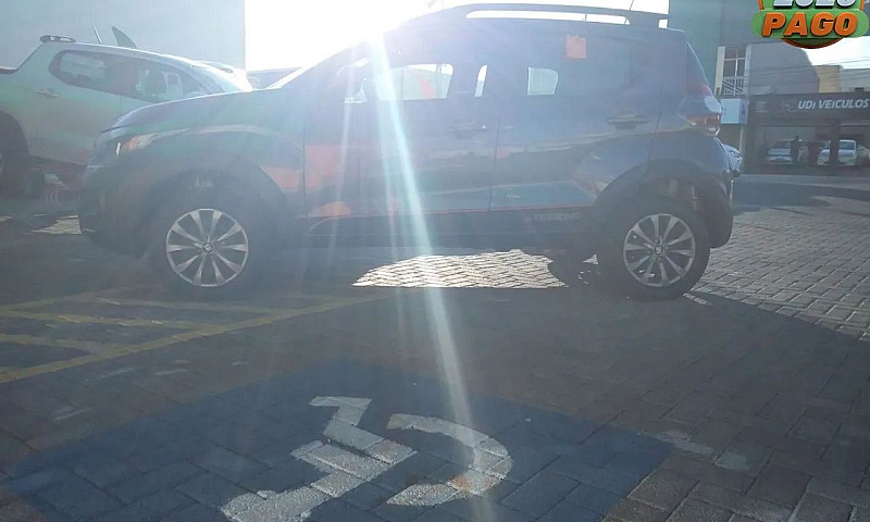 Fiat Mobi Trekking 1...