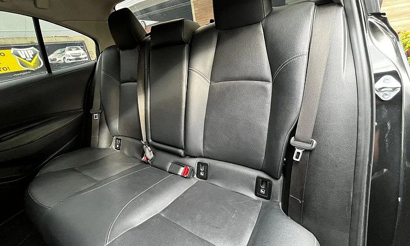 Toyota Corolla Cross...