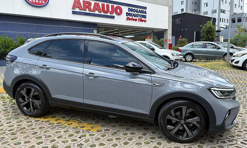 Volkswagen Nivus Hig...