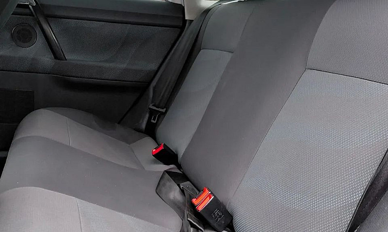 Volkswagen Polo 1.6 ...