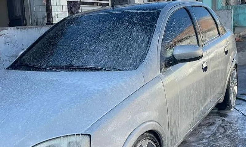 Chevrolet Corsa Seda...