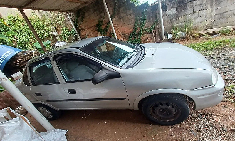 Chevrolet Corsa Seda...
