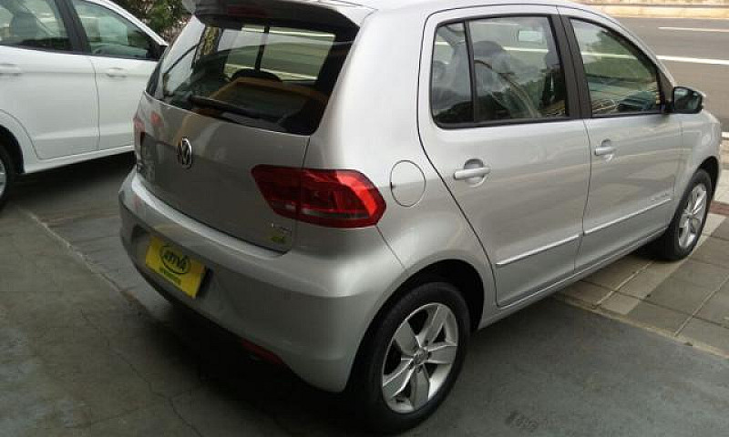 Volkswagen Fox 1.6 M...