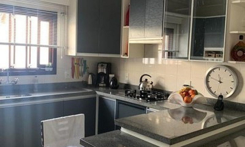Casa No Floresta Com...