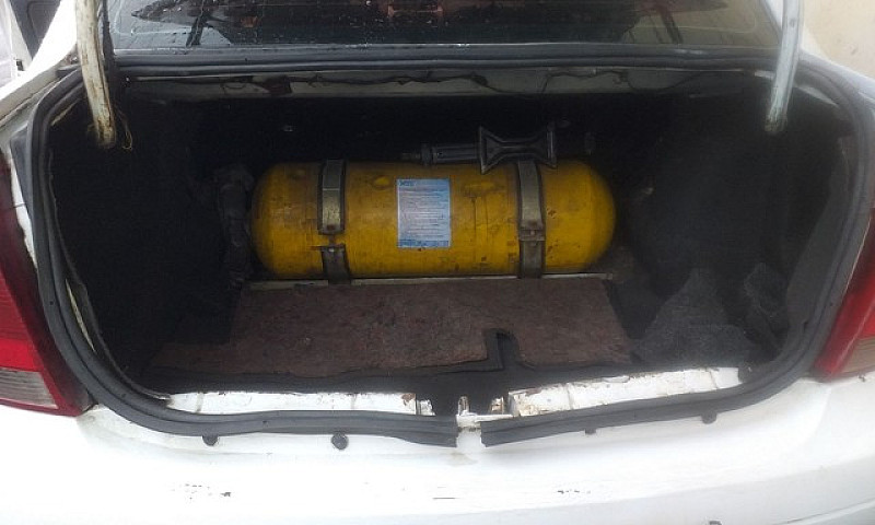 Vendo Corsa Com Gnv ...