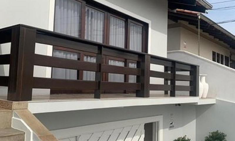 Casa No Floresta Com...