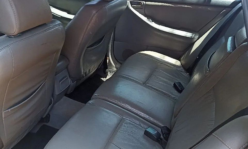 Toyota Corolla Field...